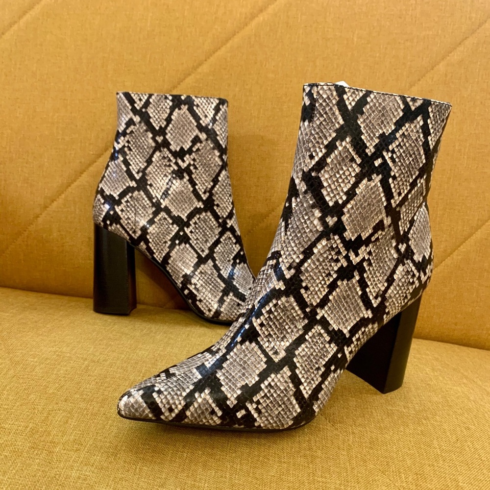 Jeffrey Campbell Raven bootie